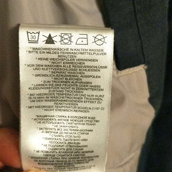 Hooded winter coat - Picture 9 of 10